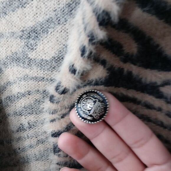 NVLT Tiger-Pattern Faux Fur Coat size small - Picture 5 of 9